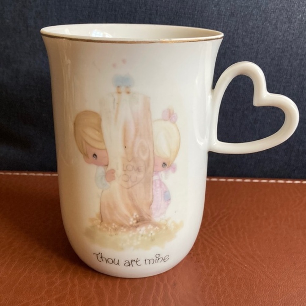 Vintage 1978 Precious Moments “thou art mine” heart handled cup